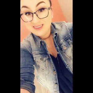 Meet your Posher, Liliana